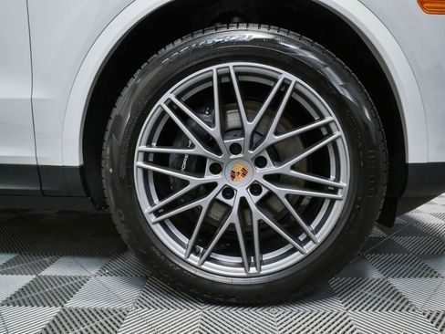 New 2026 Porsche Cayenne AWD/4WD image 38