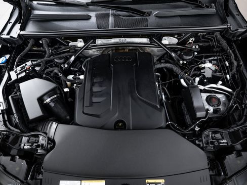 Certified 2025 Audi Q5 Premium Plus w/ Premium Plus image 19