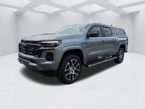 Used 2024 Chevrolet Colorado Z71 w/ Z71 Convenience Package 2 AWD/4WD image 10