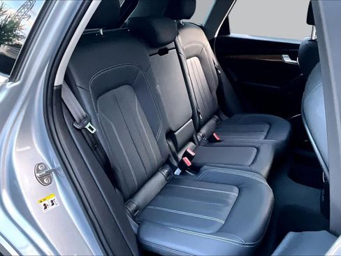 Certified 2023 Audi Q5 2.0T Premium w/ Convenience Package AWD/4WD image 19