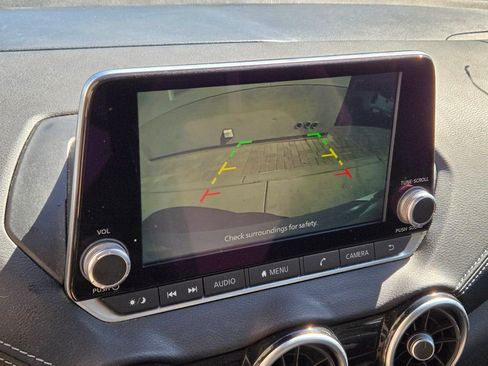 Used 2023 Nissan Sentra SV image 11