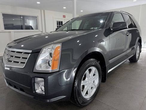 Used 2005 Cadillac SRX w/ Preferred Equipment Group AWD/4WD image 1