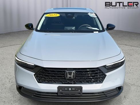 Used 2025 Honda Accord SE image 8