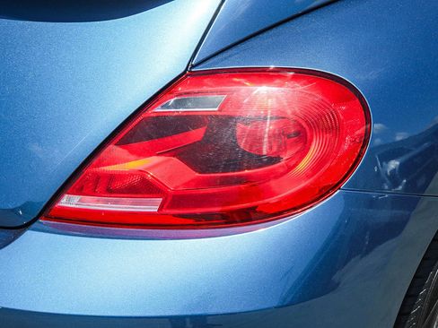 Used 2016 Volkswagen Beetle 1.8T SEL FWD image 10