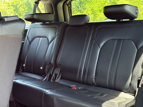 Used 2021 Ford Expedition Max Limited AWD/4WD image 30