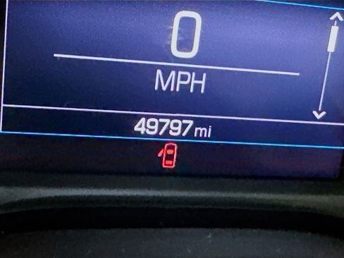 Used 2020 Chevrolet Camaro LS RWD image 17