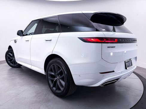 Used 2023 Land Rover Range Rover Sport SE Dynamic AWD/4WD image 2