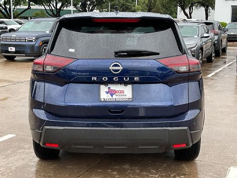 Used 2025 Nissan Rogue SV image 6