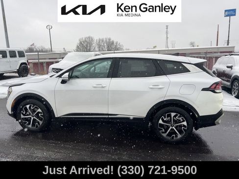 Certified 2023 Kia Sportage EX image 8