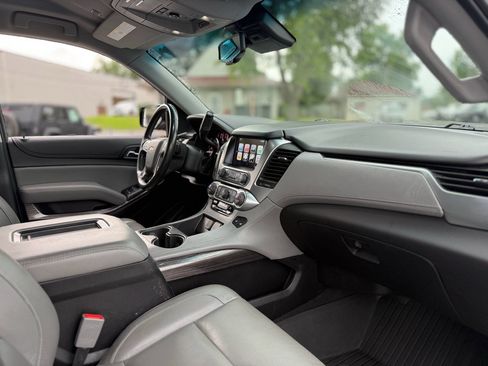 Used 2020 Chevrolet Tahoe LT w/ Luxury Package RWD image 23