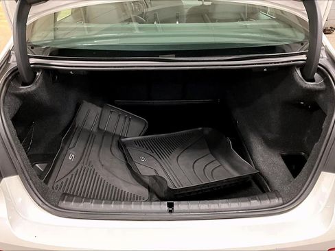 Used 2021 BMW 540i xDrive w/ Premium Package image 33