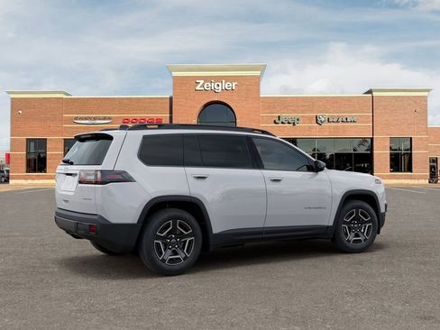New 2026 Jeep Cherokee Laredo AWD/4WD image 4