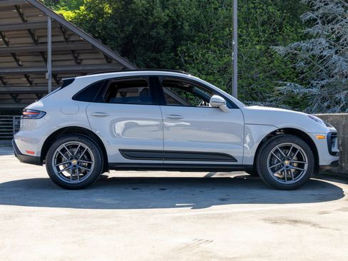 New 2026 Porsche Macan AWD/4WD image 12