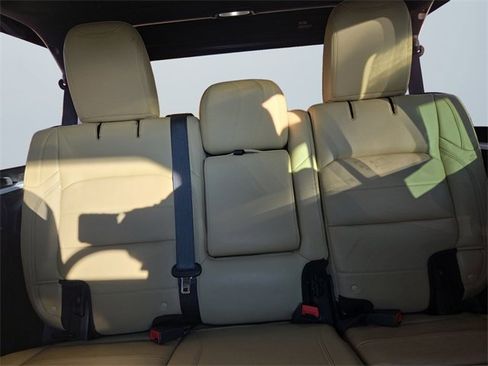 Used 2018 Jeep Wrangler Unlimited Sahara image 13