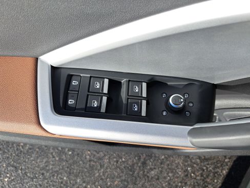 New 2025 Audi Q3 2.0T Premium image 25