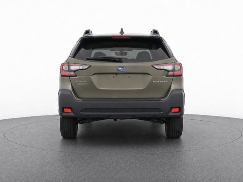 Used 2024 Subaru Outback Premium AWD/4WD image 7