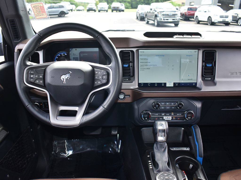 Used 2023 Ford Bronco Outer Banks AWD/4WD image 18