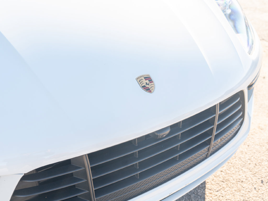 Used 2021 Porsche Macan Turbo AWD/4WD image 15