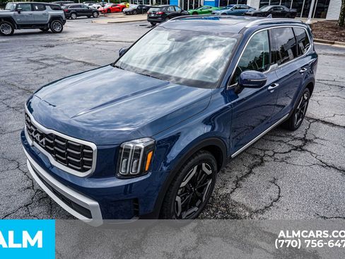 Used 2025 Kia Telluride S AWD/4WD image 19