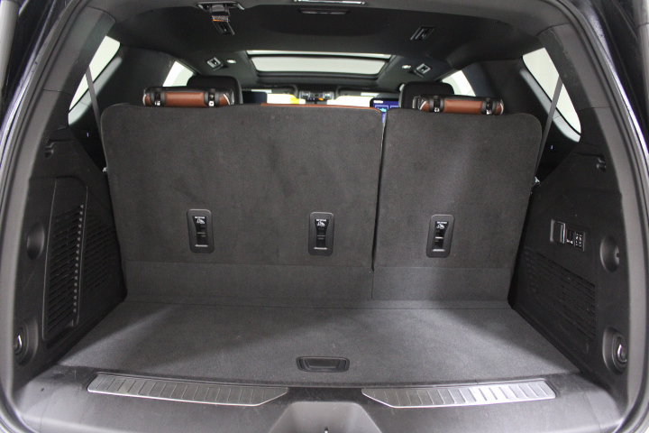 Used 2023 GMC Yukon Denali Ultimate AWD/4WD image 14