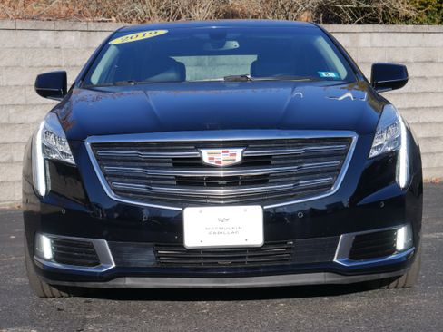 Used 2019 Cadillac XTS Luxury image 2