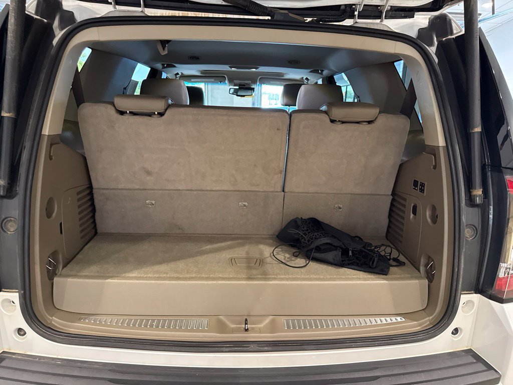 Used 2017 GMC Yukon SLT w/ Premium Edition AWD/4WD image 19