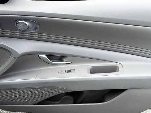 Certified 2026 Hyundai Elantra Sport w/ Cargo Package FWD image 21