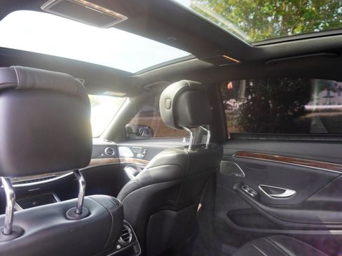 Used 2015 Mercedes-Benz S 550 4MATIC Sedan image 17