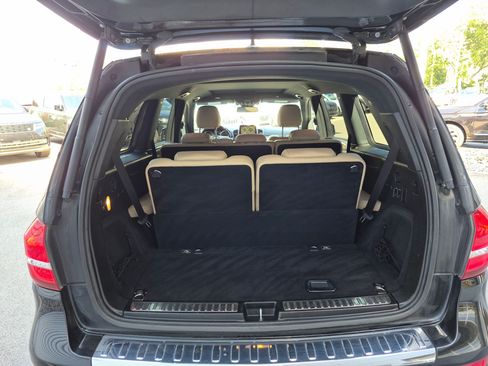 Used 2017 Mercedes-Benz GLS 450 4MATIC image 28