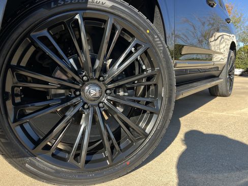 Used 2021 GMC Yukon SLT image 14