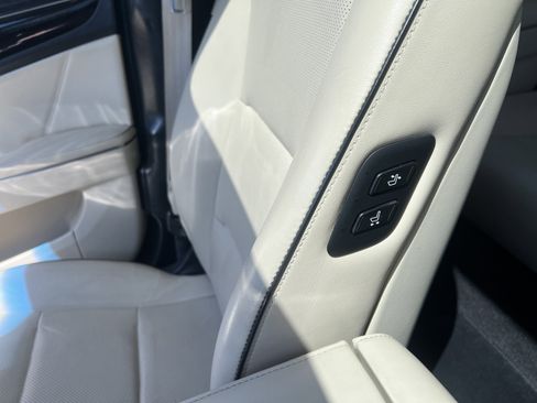 Used 2016 Hyundai Equus Signature RWD image 19