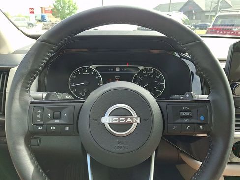 Certified 2025 Nissan Pathfinder SL AWD/4WD image 22