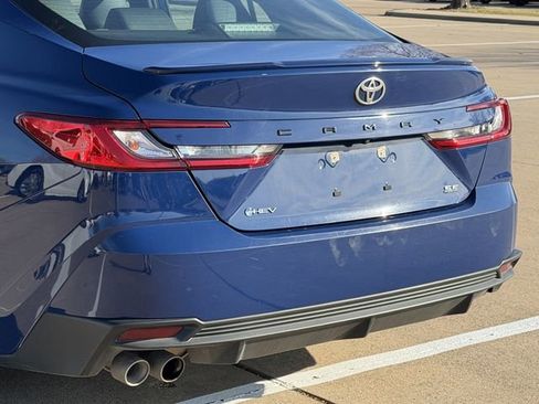 Certified 2025 Toyota Camry SE image 6