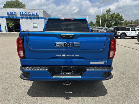 Used 2024 GMC Sierra 1500 Elevation w/ LPO, Elevation Black Package AWD/4WD image 4