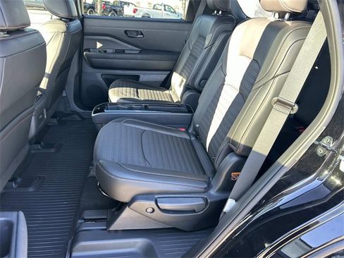 Used 2025 Nissan Pathfinder Rock Creek image 21