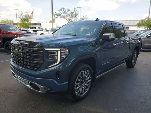 Used 2025 GMC Sierra 1500 Denali Ultimate image 2