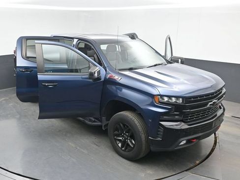 Used 2019 Chevrolet Silverado 1500 LT Trail Boss w/ Convenience Package AWD/4WD image 48
