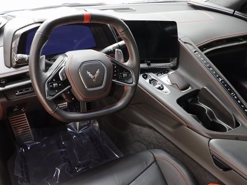 Used 2023 Chevrolet Corvette Stingray Premium Conv w/ Z51 Performance Package image 7