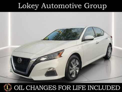 Certified 2022 Nissan Altima 2.5 S FWD image 1