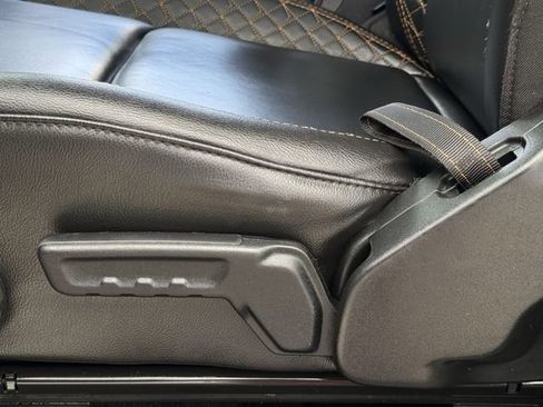 Used 2021 Jeep Wrangler Unlimited Sahara image 28