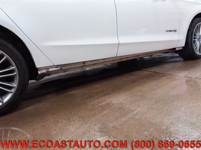 Used 2014 Ford Fusion SE w/ Equipment Group 502A FWD image 16