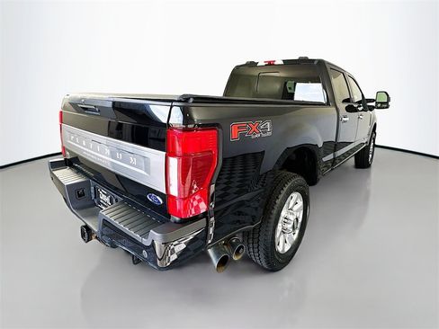 Used 2021 Ford F350 Platinum image 7