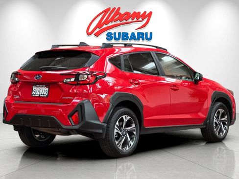 Used 2025 Subaru Crosstrek 2.5i Premium AWD/4WD image 4