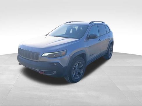 Used 2019 Jeep Cherokee Trailhawk AWD/4WD image 7