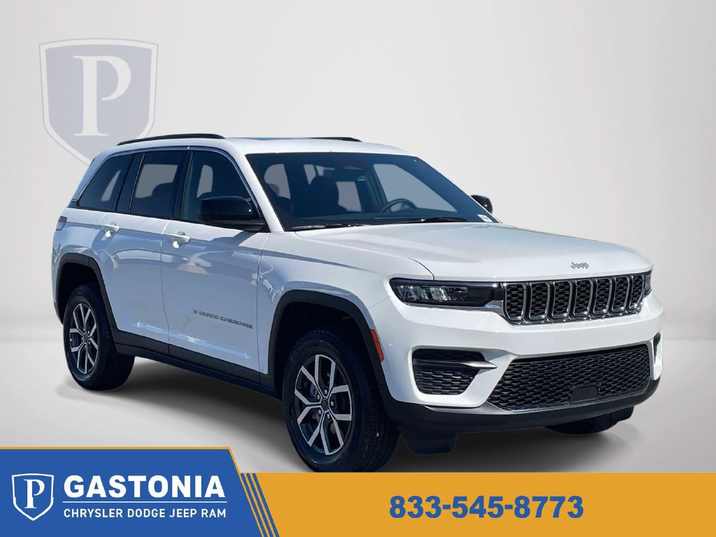 New 2027 Jeep Grand Cherokee Laredo X AWD/4WD image 1