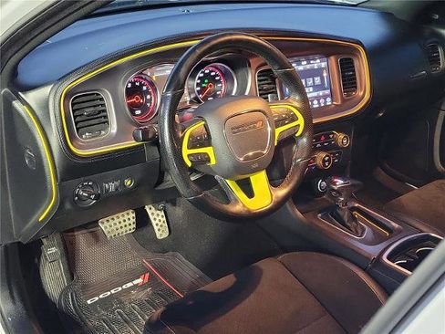 Used 2019 Dodge Charger R/T w/ Plus Group image 5