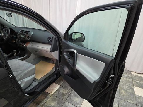 Used 2012 Toyota RAV4 4WD w/ Value Pkg image 10