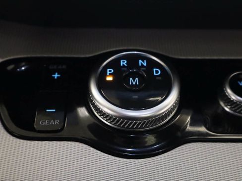 Used 2025 Ford Expedition Max Active AWD/4WD image 9
