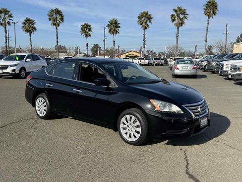 Used 2015 Nissan Sentra S image 11