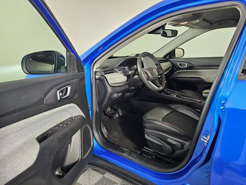Used 2022 Jeep Compass Latitude FWD image 15